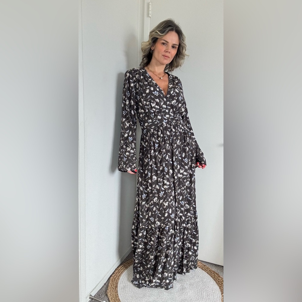 New Faherty Dakota Dress - Picture 6 of 14